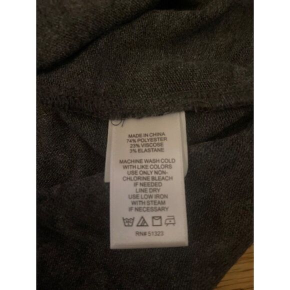 1.State women's grey animal long sleeve v-neck crossover sweater top size small - Picture 8 of 9